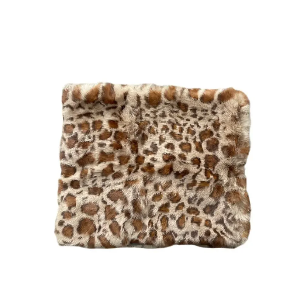 Catherine Parra rabbit fur scarf